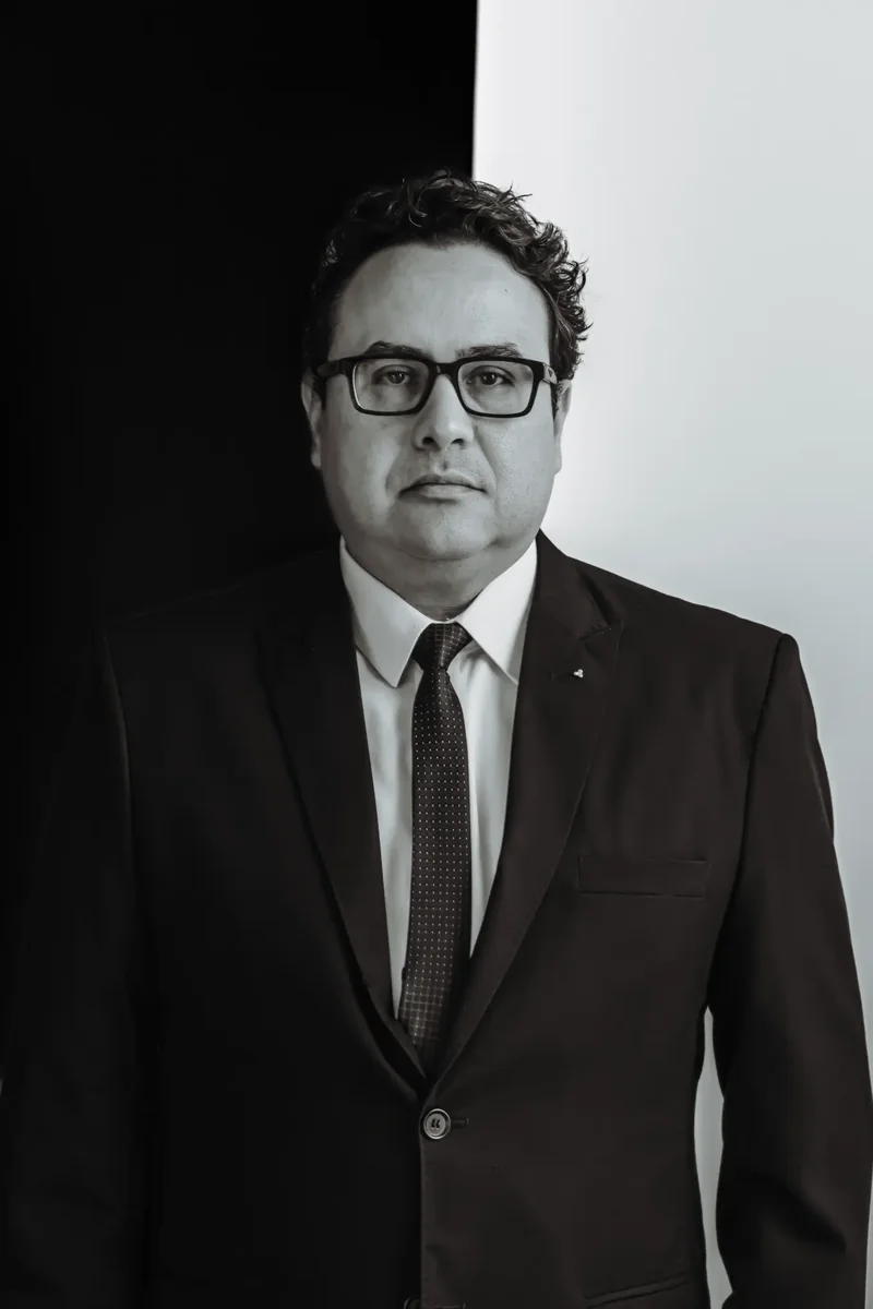 Joelson Ribas Osti, advogado, OAB/PR 80.231